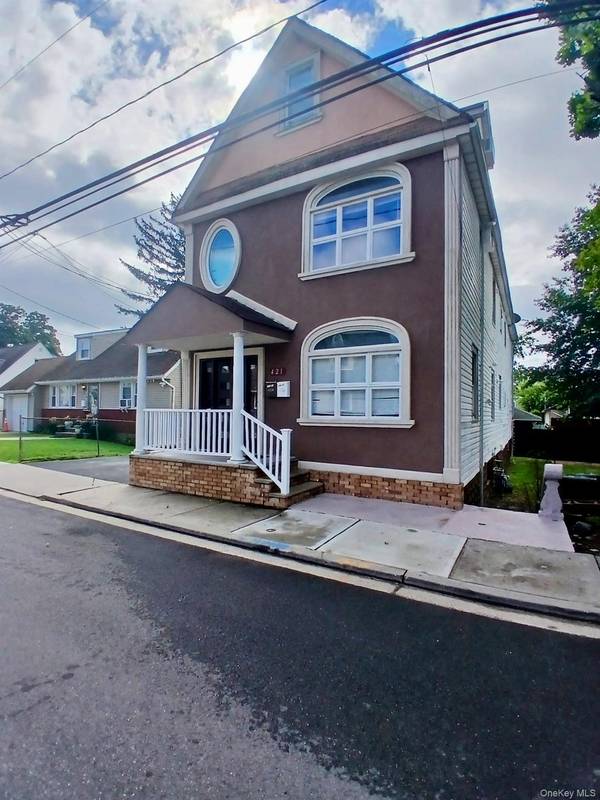 421 Roquette AVE, South Floral Park, NY 11001