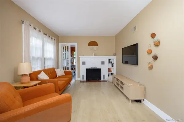 13-17 Clark HTS, Pleasant Valley, NY 12569