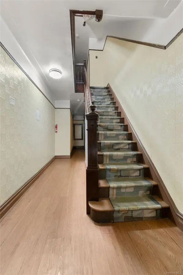 1822 Putnam AVE, Ridgewood, NY 11385