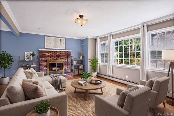 17 Sea Ridge CT, Huntington, NY 11743