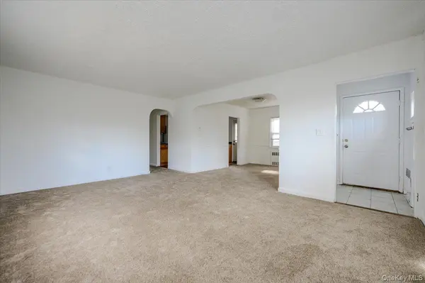 364 E Broadway #middle, Long Beach, NY 11561