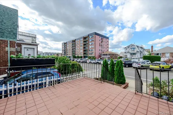 364 E Broadway #middle, Long Beach, NY 11561