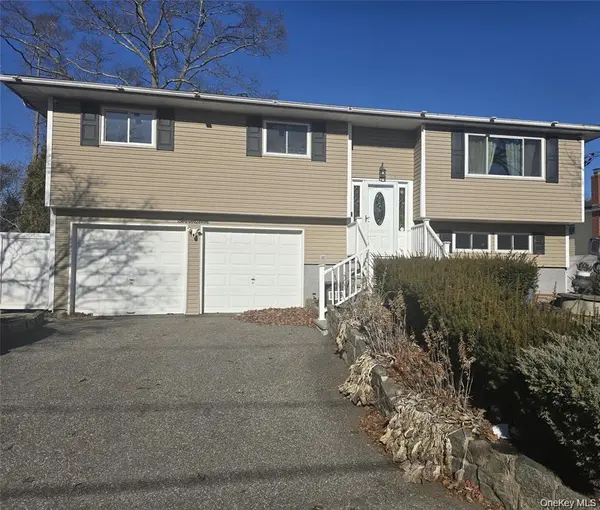 17 Lantern ST, Huntington, NY 11743