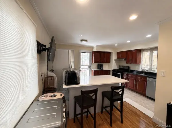 201-10 26th AVE, Bayside, NY 11360
