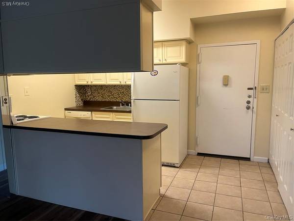 725 Miller AVE ##123, Freeport, NY 11520