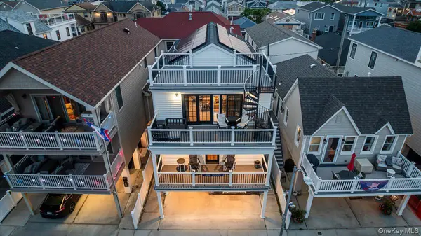 97 Wisconsin ST, Long Beach, NY 11561