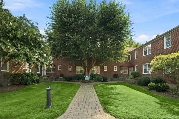 10 Bryant CRES #1L, White Plains, NY 10605