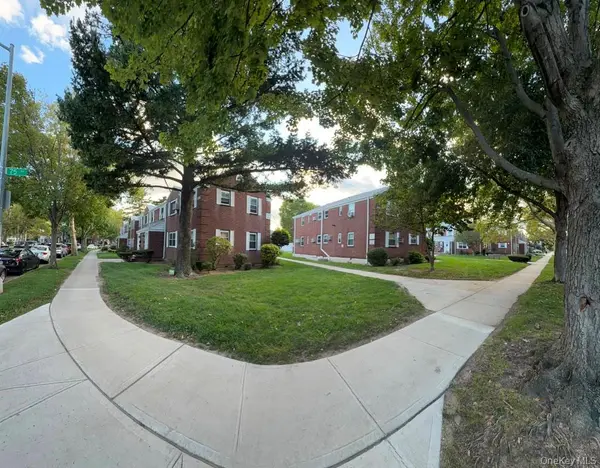 74-15 255th #B-2, Glen Oaks, NY 11004