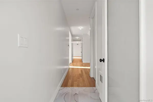 466 W Central AVE #212, Monsey, NY 10977