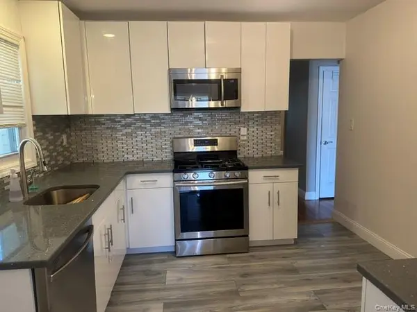 28-52 215th PL, Bayside, NY 11360
