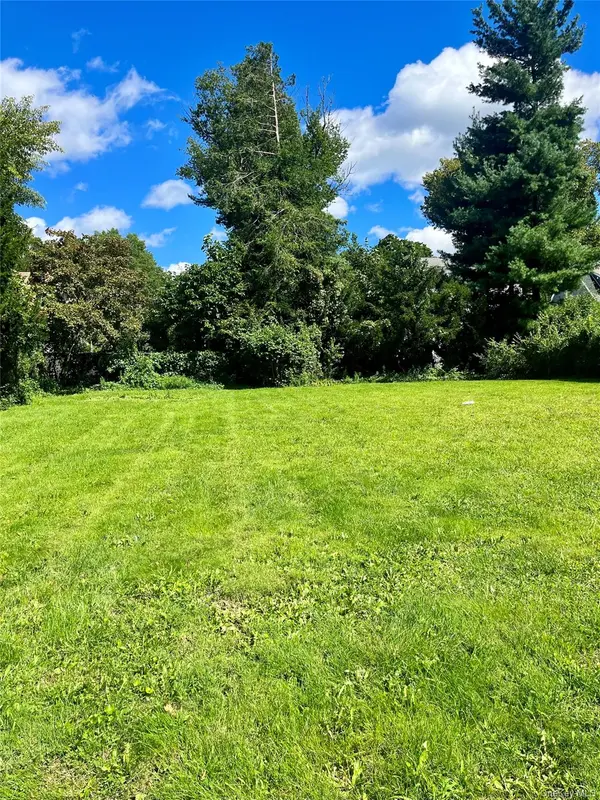 70-74 Bretton RD, Yonkers, NY 10710