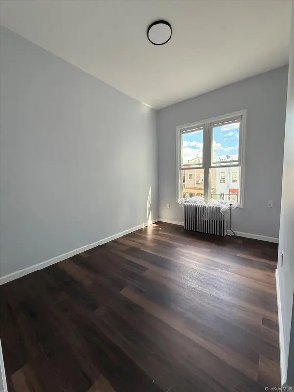 66 Weldon ST, Brooklyn, NY 11208