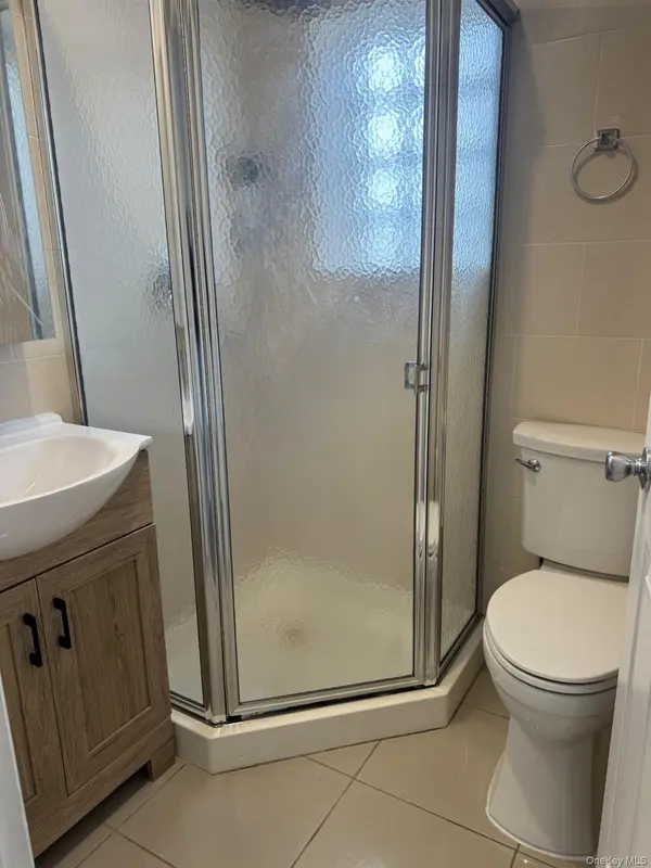 13273 4B, Flushing, NY 11355