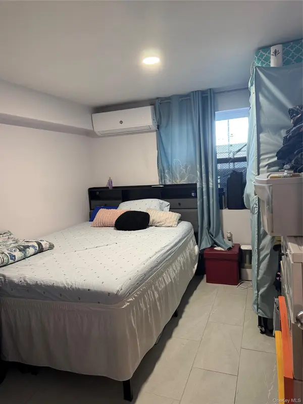 114-01 Taipei CT, College Point, NY 11356