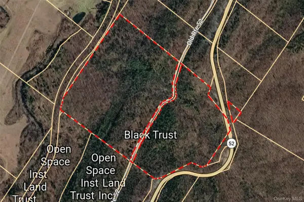 Old Plank RD, Cragsmoor, NY 12420