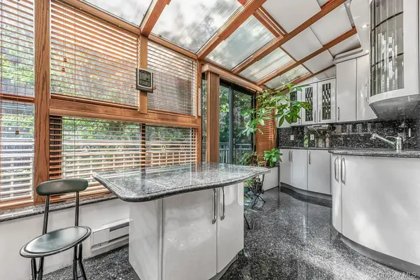 10538 65th RD, Forest Hills, NY 11375