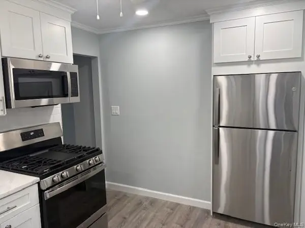 842 N Wellwood AVE, Lindenhurst, NY 11757