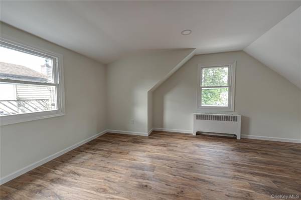 2528 Marshall AVE, Bellmore, NY 11710