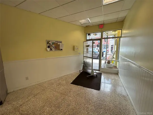 56 N Main, Sayville, NY 11782