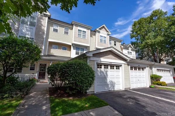 212 Viewpoint TER, Peekskill, NY 10566