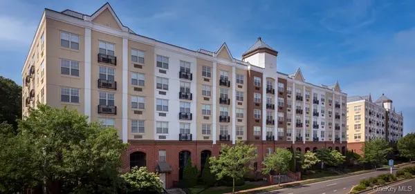 1100 Avalon ST #S1212, Glen Cove, NY 11542