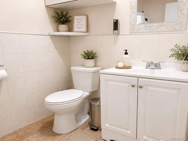 39-20 Main ST #2FL, Flushing, NY 11354