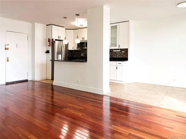 880 Boynton AVE #9L, Bronx, NY 10473