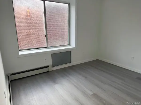 4024 76th ST #4A, Elmhurst, NY 11373