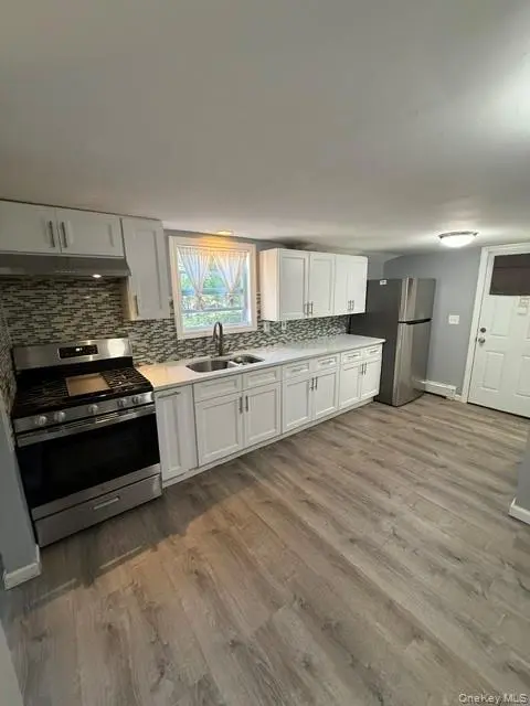 62 Wheeler RD #3, Central Islip, NY 11722