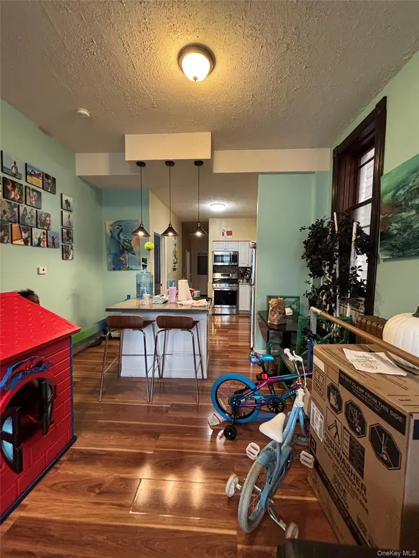 323 Clinton AVE, Call Listing Agent, NY 12210