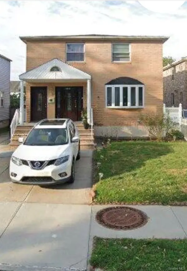 239-30 87th AVE, Bellerose, NY 11426