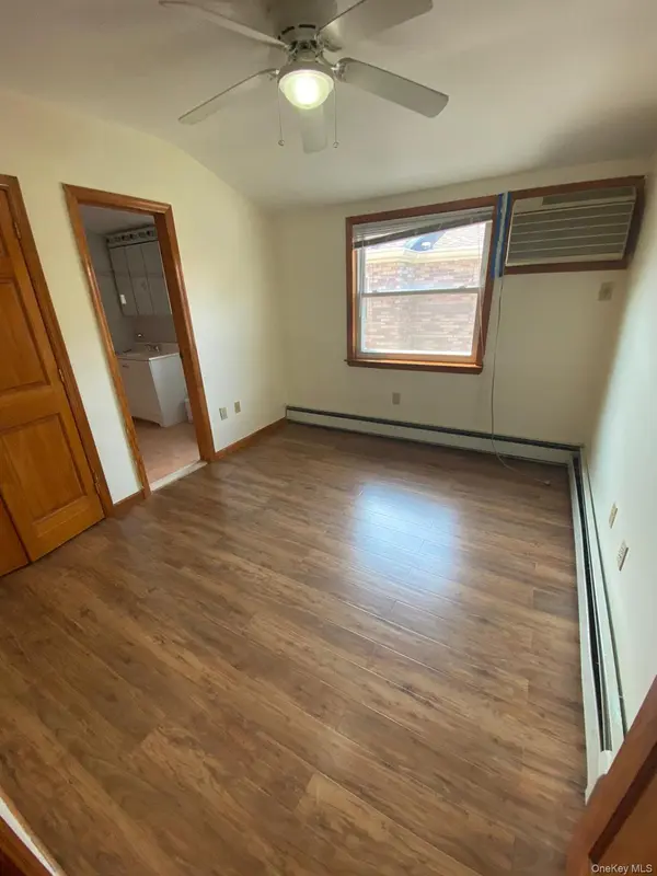 239-30 87th AVE, Bellerose, NY 11426