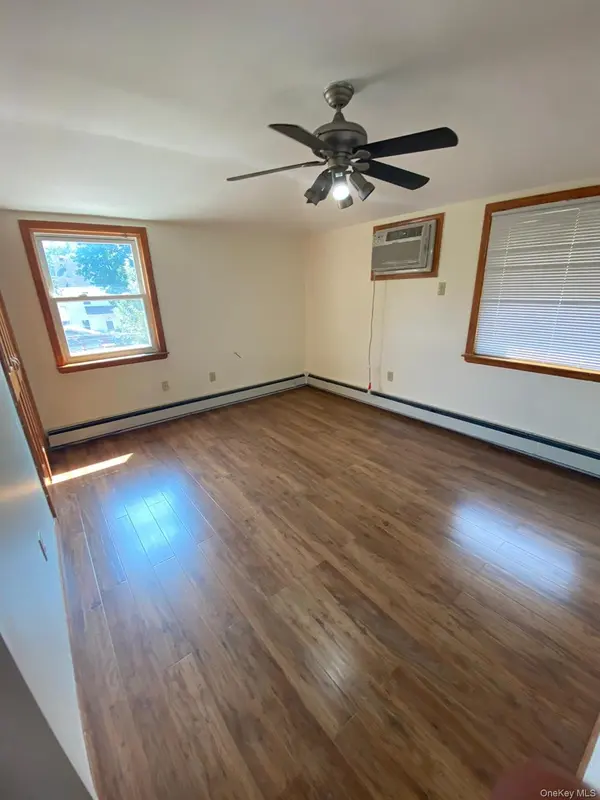 239-30 87th AVE, Bellerose, NY 11426