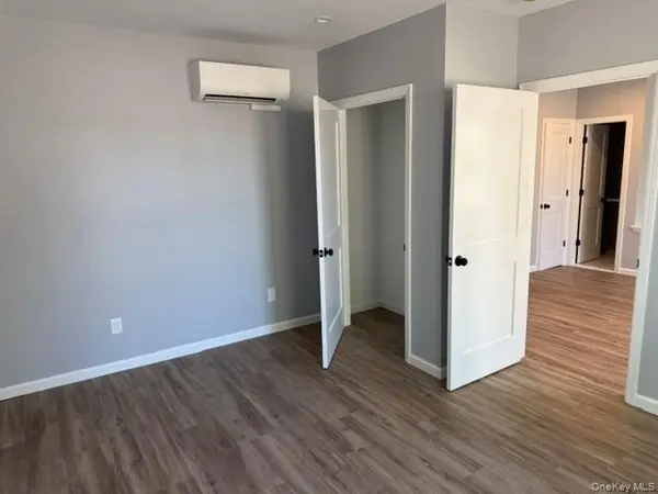 10-12 Main ST #3, Kings Park, NY 11754