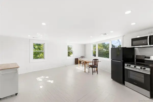 162 Mill RD #Unit 1, Westhampton Beach, NY 11978
