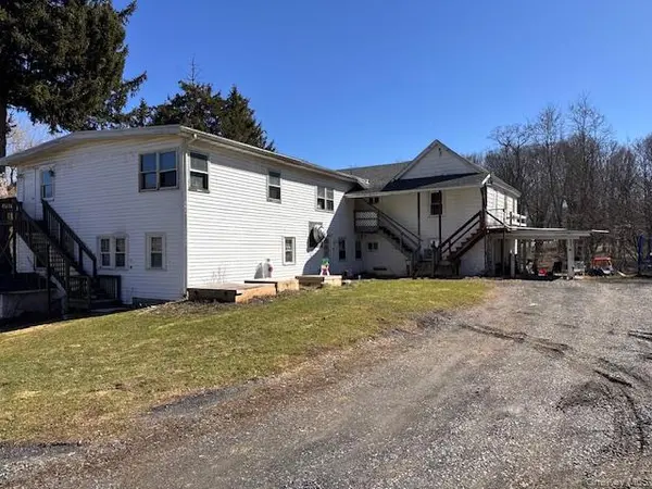37-43 Nine Partners RD, Clinton Corners, NY 12514