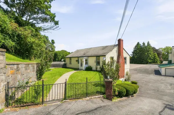 36 OLD INDIAN RD #2, Milton, NY 12547