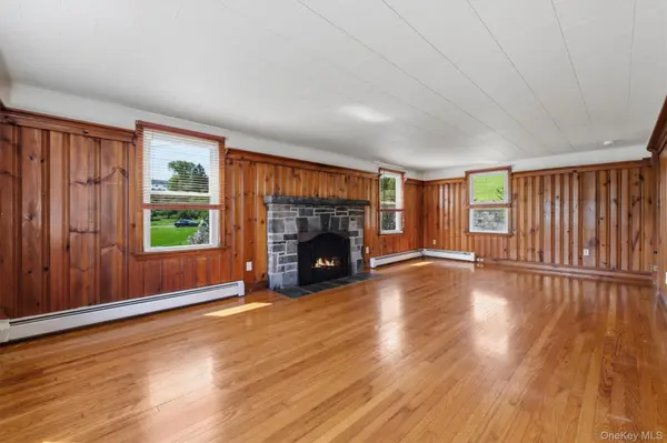 36 OLD INDIAN RD #2, Milton, NY 12547