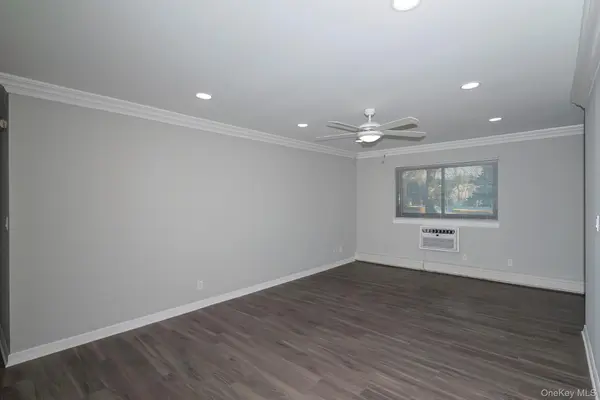 405 East Main ST #405-04, Bay Shore, NY 11706