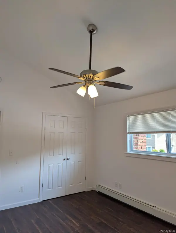 1727 N. Gardiner DR, Bay Shore, NY 11706