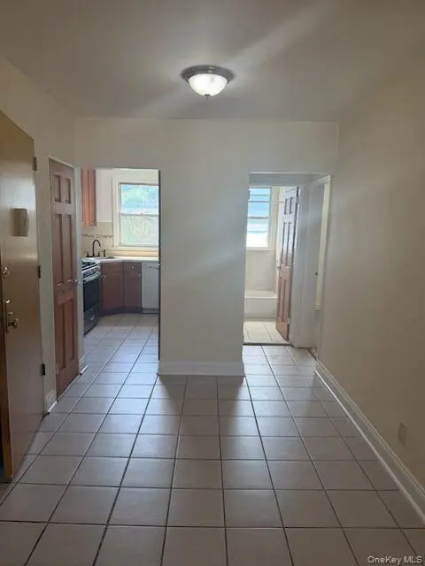 6 Arlington Street AVE #2B, Yonkers, NY 10710