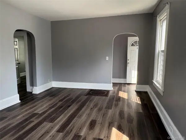2 Park PL #1, Poughkeepsie, NY 12601