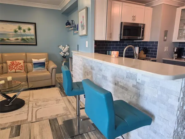 100 W Broadway #3J, Long Beach, NY 11561