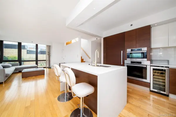39-16 Prince ST #PHB, Flushing, NY 11354