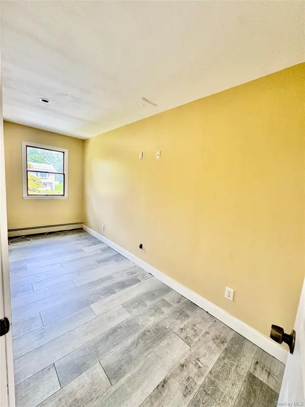 260 Oceanside ST, Islip Terrace, NY 11752