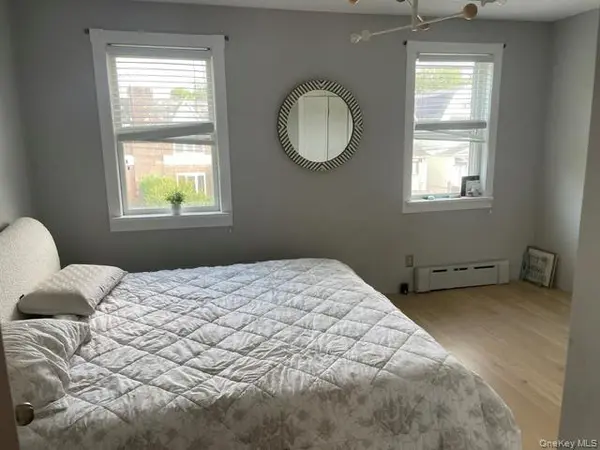 88-27 Aubery Ave., Glendale, NY 11385