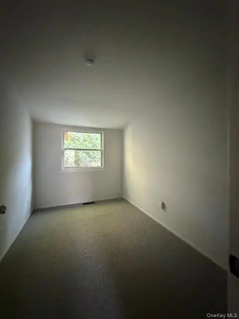 121 hill SPUR #121, Calverton, NY 11933