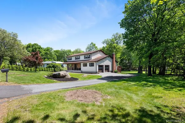 106 S Airmont RD, Suffern, NY 10901