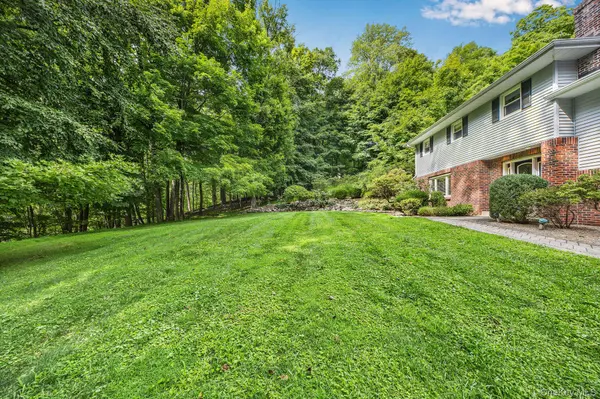 1007 Haverstraw RD, Suffern, NY 10901