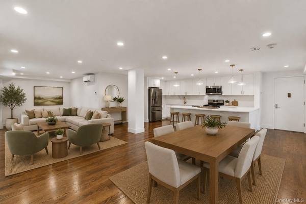 1431 Old Northern BLVD #5, Roslyn, NY 11576